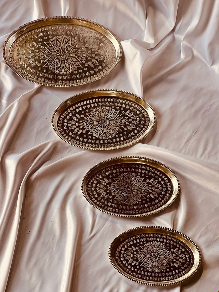 سینی بیضی   
